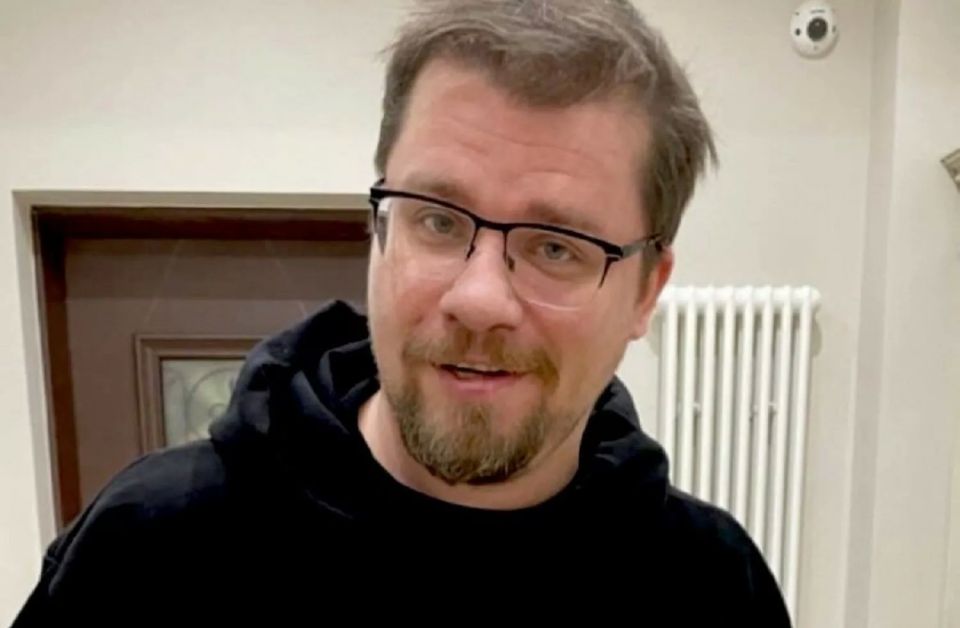 Гарик Харламов откровенно рассказал о депрессии и панических атаках: «Рыдал в подушку — всё было, и периодически возвращается»