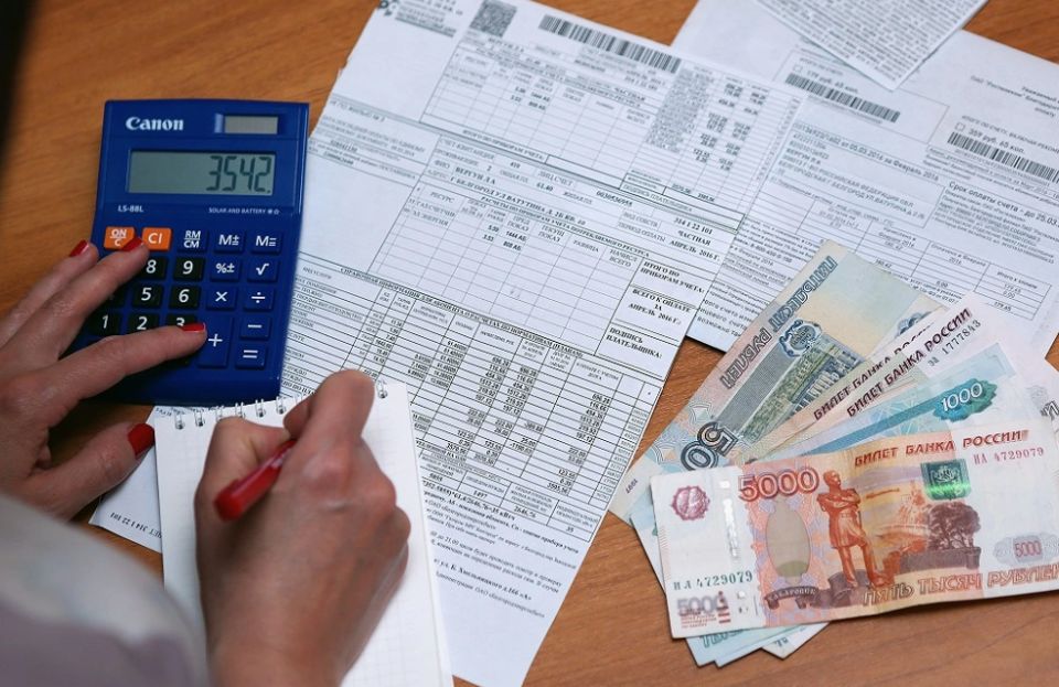 Как пенсионерам сократить расходы на ЖКХ: секреты льгот и субсидий