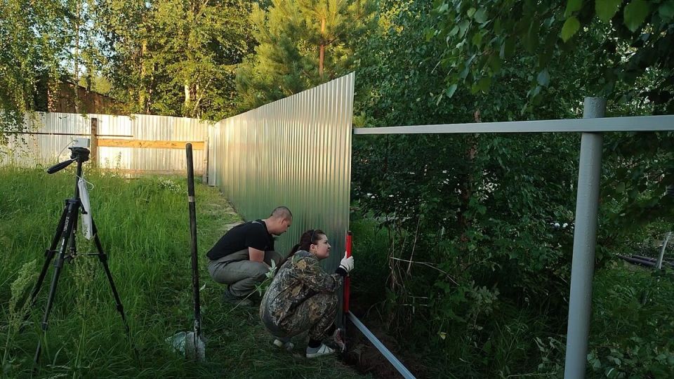 Как установка забора превратилась в юридическую головоломку для дачника