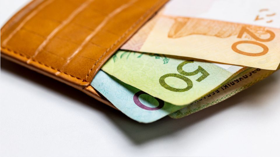 Новые изменения в жизни белорусов с 1 февраля: от пенсий до отмены комиссий