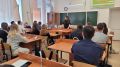 Сотрудники Госавтоинспекции посетили 2 общеобразовательных учреждения Майминского района: Майминскую школу 1 и 2, где провели экспресс-курсы по ПДД для учеников старшего звена обучения
