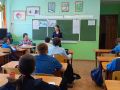 Сотрудник Госавтоинспекции провела беседы в городской школе 12, 13