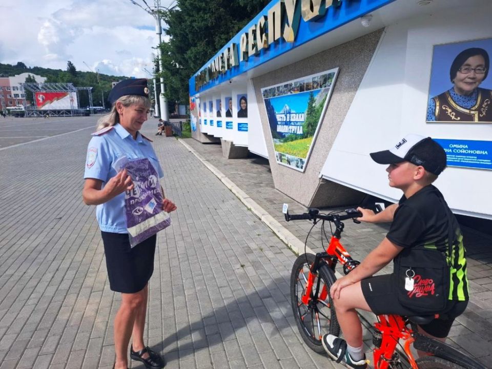 Дорожные полицейские провели профилактическую акцию «Безопасное лето!»