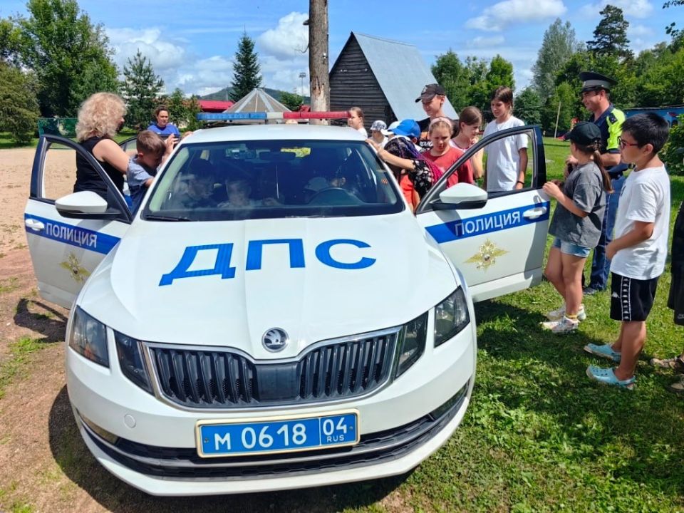 Лаборатория безопасности посетила детский оздоровительный лагерь «Космос»