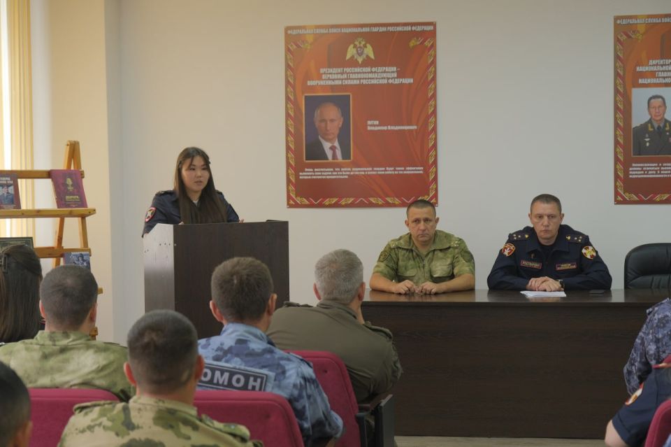 Госавтоинспекция региона регулярно проводит рабочие встречи с трудовыми коллективами в организациях и предприятиях