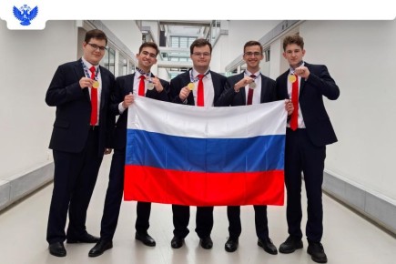 Слышите звон медалей?. Это в Москву с 55-й Международной олимпиады по физике вернулись наши победители