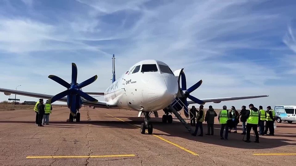 Региональный турбовинтовой пассажирский самолет Ил-114-300 проходит комплекс летных сертификационных испытаний на территории Республики Алтай на базе аэропорта Горно-Алтайск