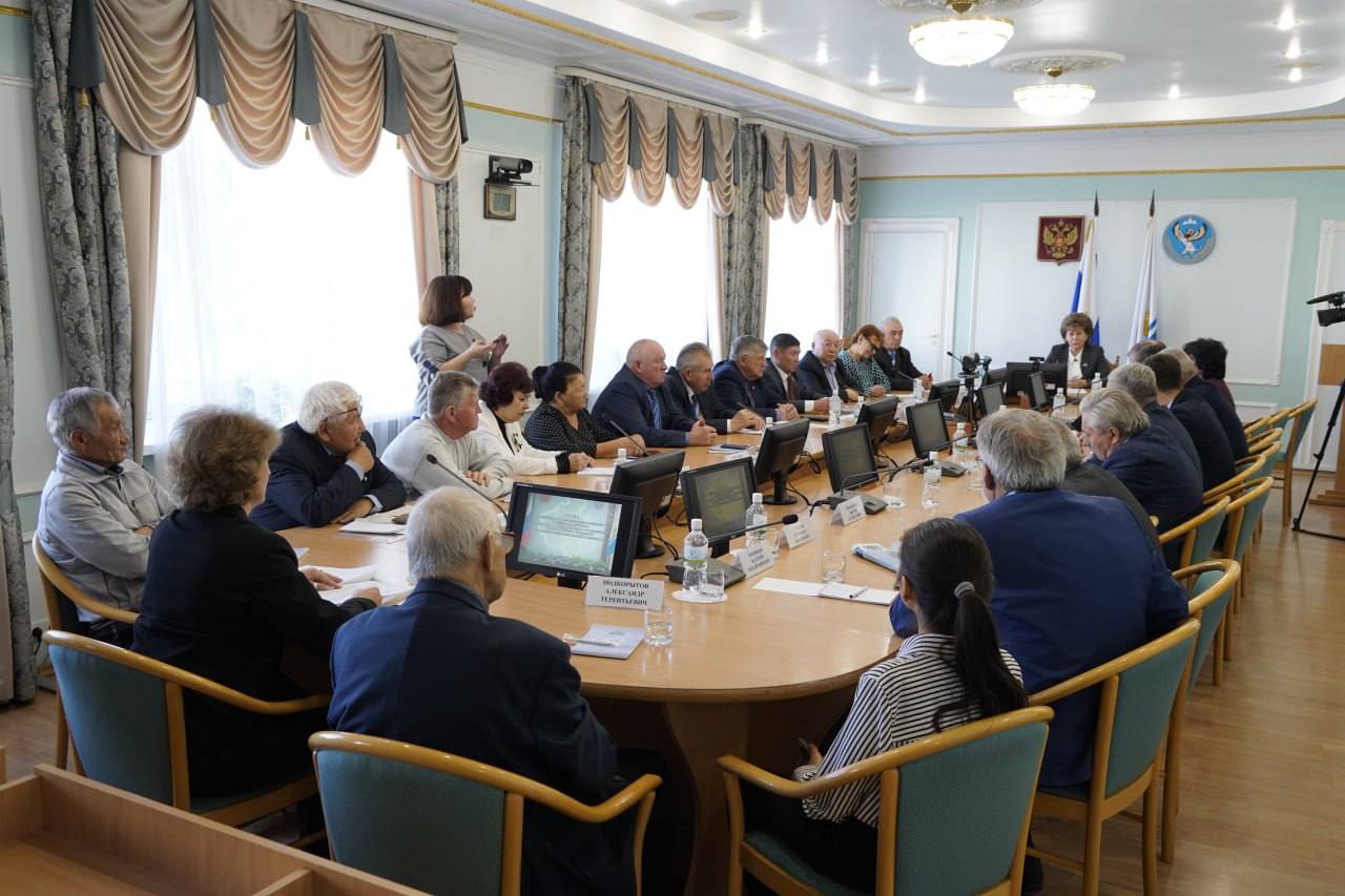 Ровно 35 лет назад, 25 октября 1990 года, Горно-Алтайский областной Совет народных депутатов принял Декларацию о государственном суверенитете Горно-Алтайской Автономной Советской Социалистической Республики Ровно 35 лет назад, 25 октября 1990 года, Горно-Алтайский областной Совет народных депутатов принял Декларацию о государственном суверенитете Горно-Алтайской Автономной Советской Социалистической Республики