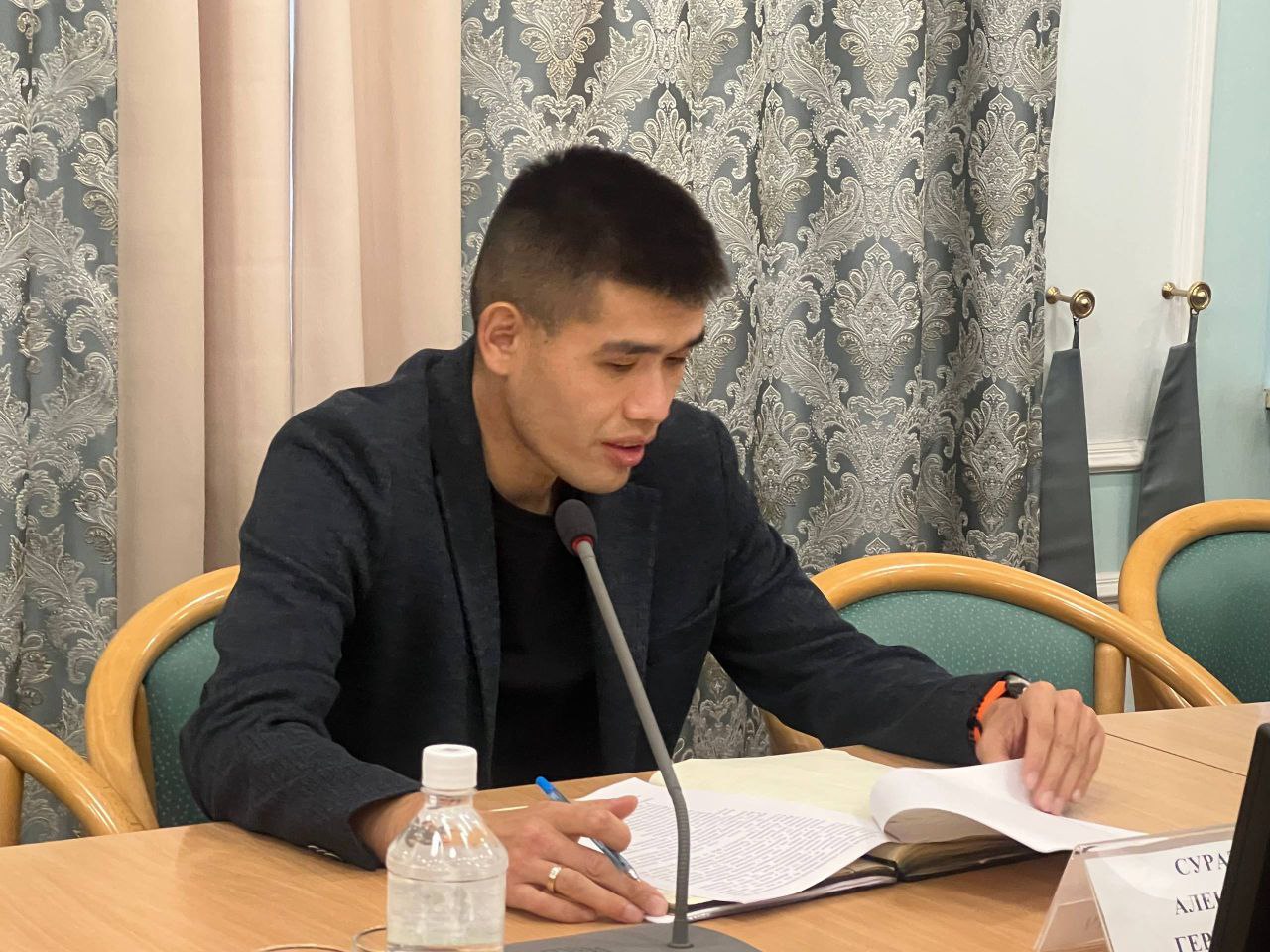 идет заседание комитета по развитию туризма, предпринимательства, спорта и молодежной политике идет заседание комитета по развитию туризма, предпринимательства, спорта и молодежной политике