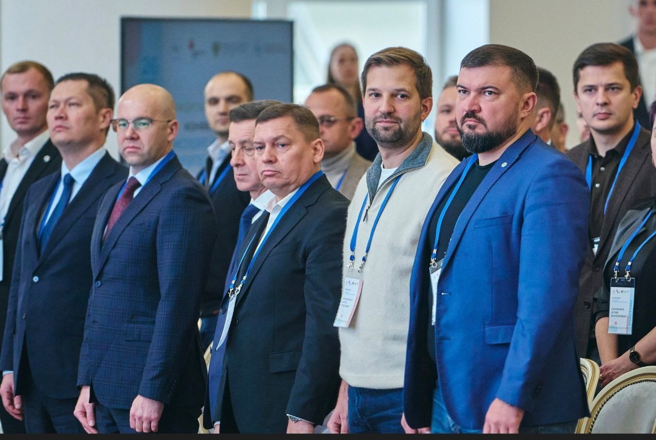 Первый замглавы администрации Горно-Алтайска Арсентий Язаров принимает участие в конференции «Транспорт и дорожная деятельность» Первый замглавы администрации Горно-Алтайска Арсентий Язаров принимает участие в конференции «Транспорт и дорожная деятельность»