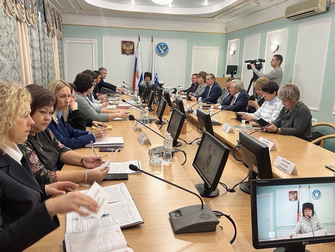 В регионе учредят награду «За доблестный труд в Республике Алтай» («Алтай Республикада jозокту ижи учун») В регионе учредят награду «За доблестный труд в Республике Алтай» («Алтай Республикада jозокту ижи учун»)