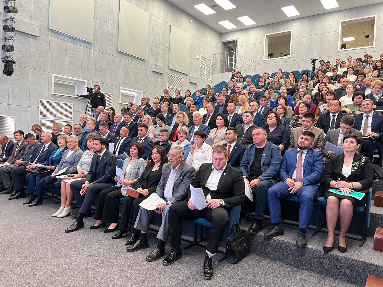 В Центре культурного развития проходят публичные слушания, посвященные параметрам республиканского бюджета на предстоящий трехлетний период В Центре культурного развития проходят публичные слушания, посвященные параметрам республиканского бюджета на предстоящий трехлетний период