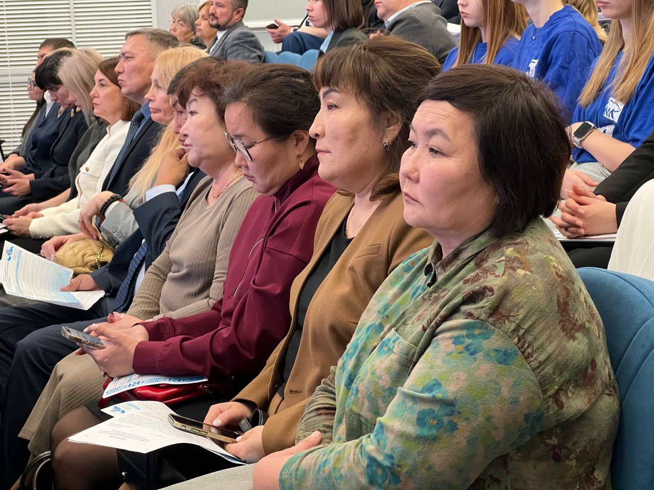 В Центре культурного развития проходят публичные слушания, посвященные параметрам республиканского бюджета на предстоящий трехлетний период В Центре культурного развития проходят публичные слушания, посвященные параметрам республиканского бюджета на предстоящий трехлетний период