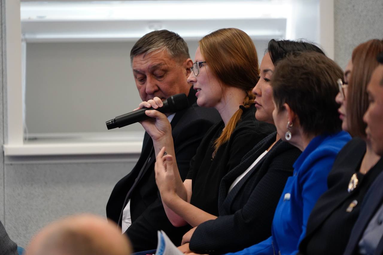 Публичные слушания о параметрах республиканского бюджета на предстоящие три года состоялись сегодня в Горно-Алтайске Публичные слушания о параметрах республиканского бюджета на предстоящие три года состоялись сегодня в Горно-Алтайске