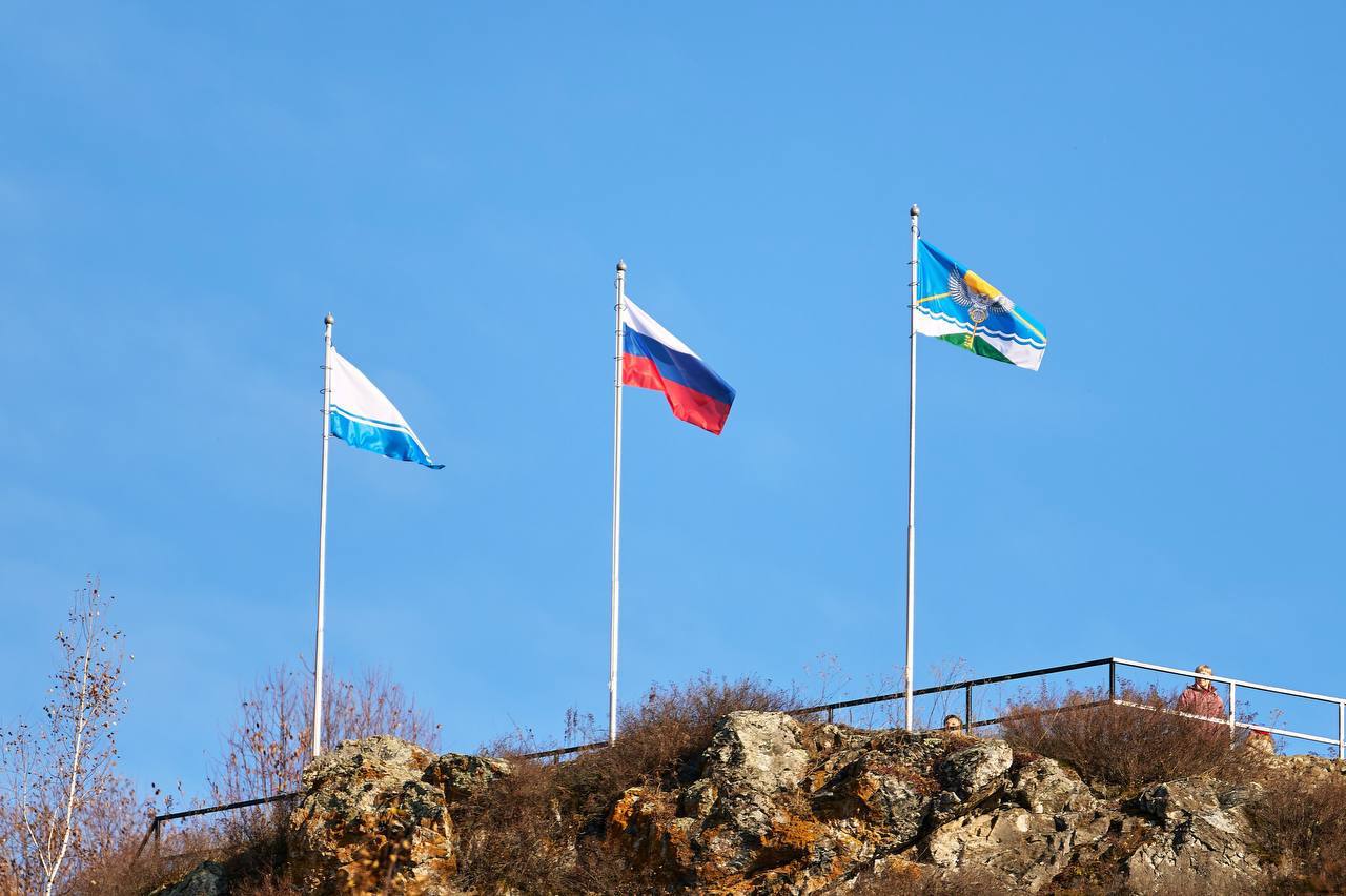 Александр Прокопьев: Торжественно запустили смотровую площадку на горе Чертов палец - точку притяжения туристов и жителей нашего региона Александр Прокопьев: Торжественно запустили смотровую площадку на горе Чертов палец - точку притяжения туристов и жителей нашего региона