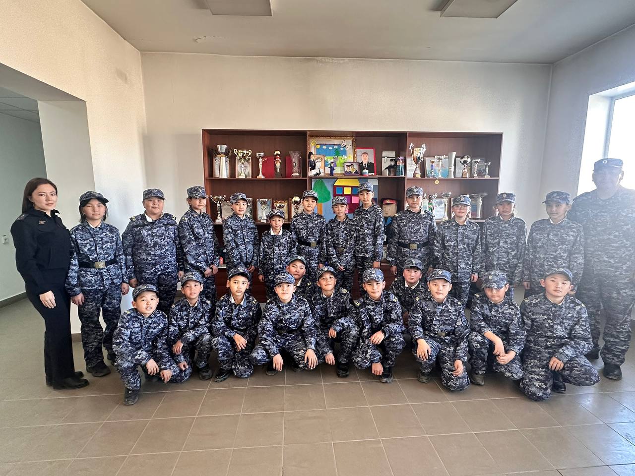 Кадеты Кош-Агачского района познакомились с работой ГИБДД Кадеты Кош-Агачского района познакомились с работой ГИБДД