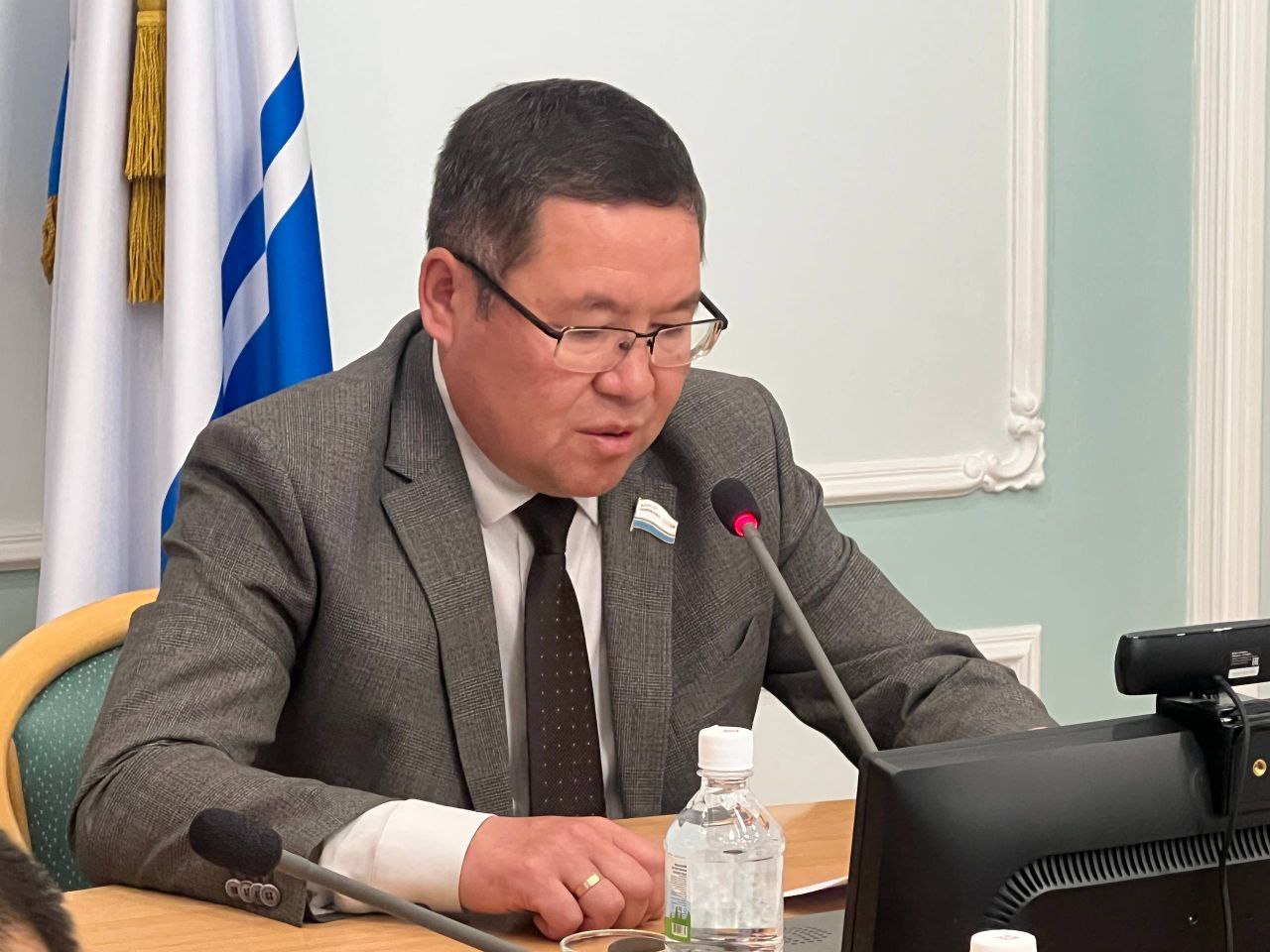 Вопросы о состоянии коммунальной инфраструктуры и повышении качества услуг ЖКХ, а также о медицинском и социальном обслуживании граждан старшего поколения обсуждают депутаты в рамках Правительственного часа в Госсобрании –... Вопросы о состоянии коммунальной инфраструктуры и повышении качества услуг ЖКХ, а также о медицинском и социальном обслуживании граждан старшего поколения обсуждают депутаты в рамках Правительственного часа в Госсобрании –...