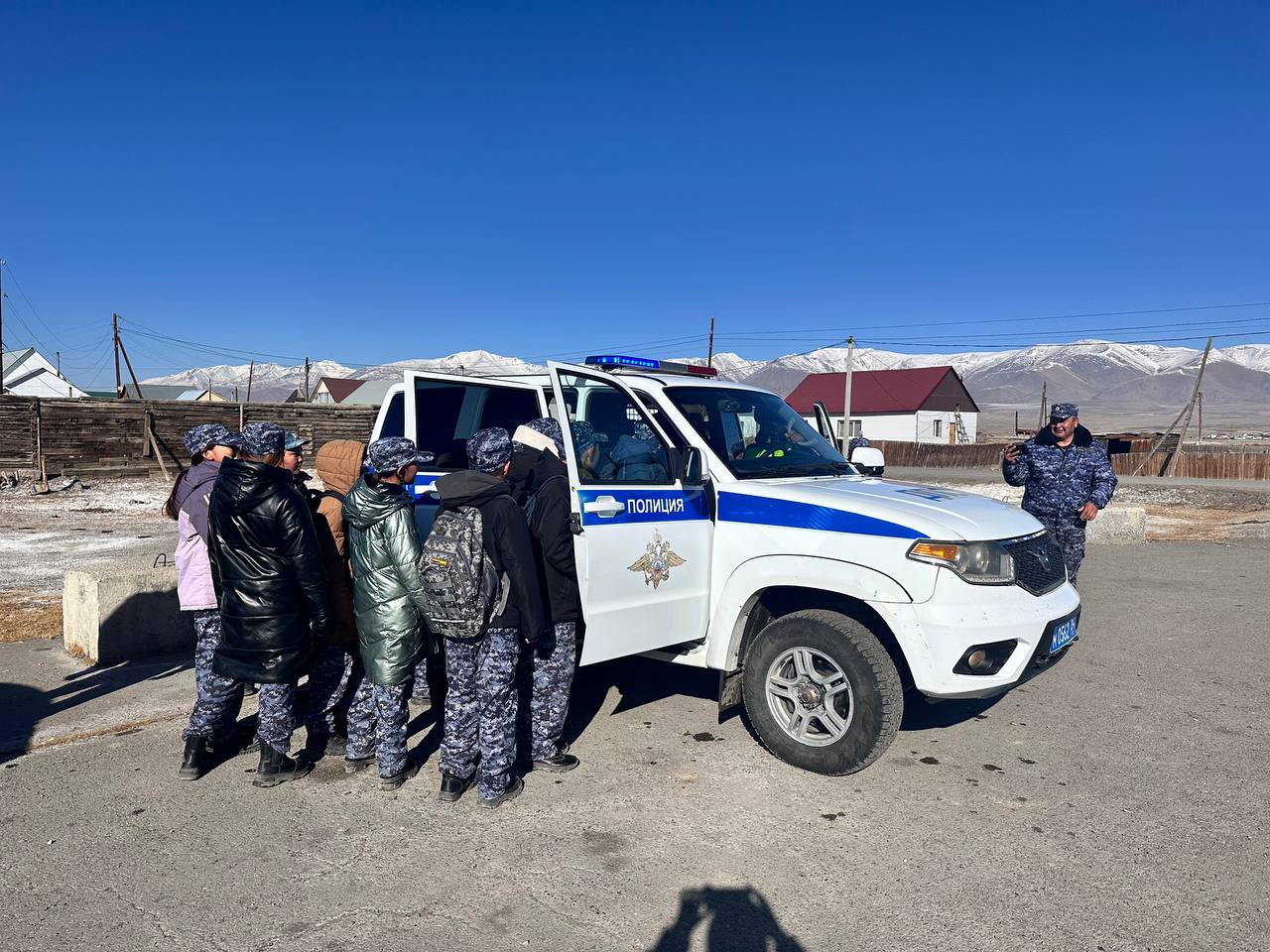 Кадеты Кош-Агачского района познакомились с работой ГИБДД Кадеты Кош-Агачского района познакомились с работой ГИБДД