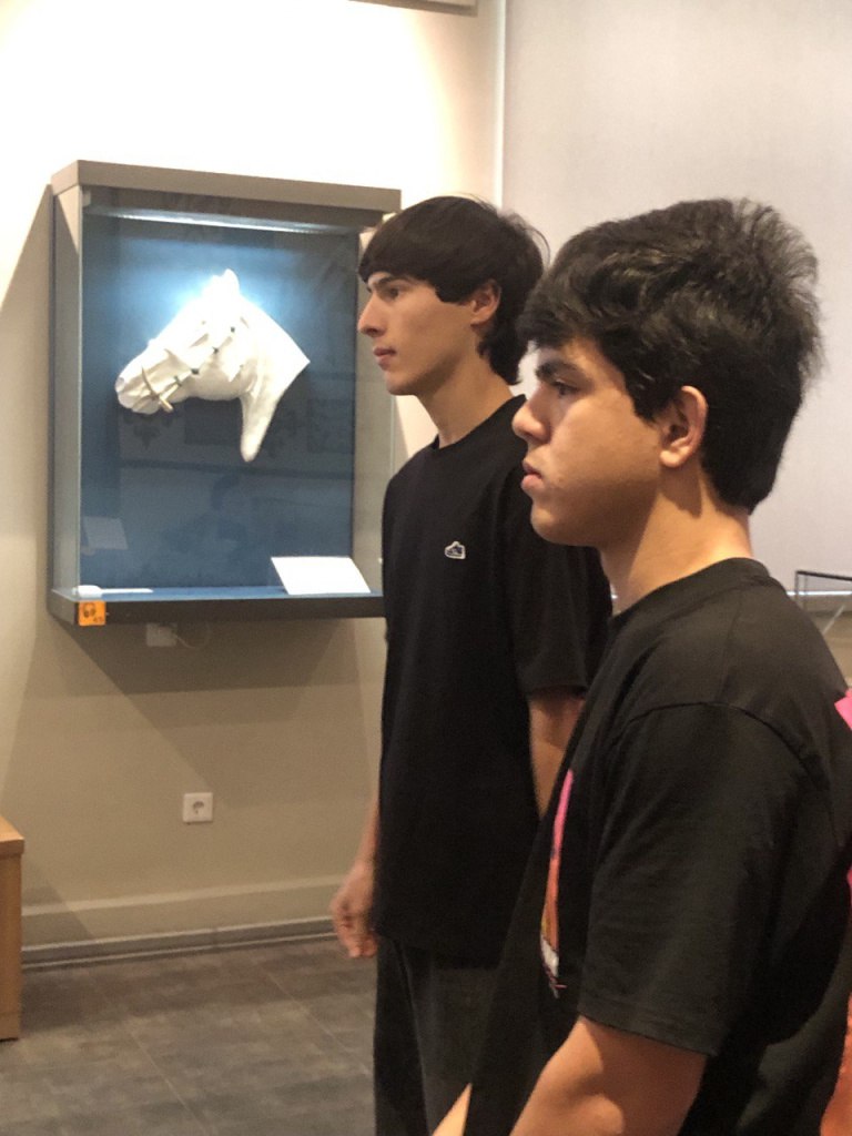 Экскурсию в Национальный музей им. Анохина организовали для студентов-иностранцев из ГАГУ в рамках адаптационной программы для первокурсников Экскурсию в Национальный музей им. Анохина организовали для студентов-иностранцев из ГАГУ в рамках адаптационной программы для первокурсников