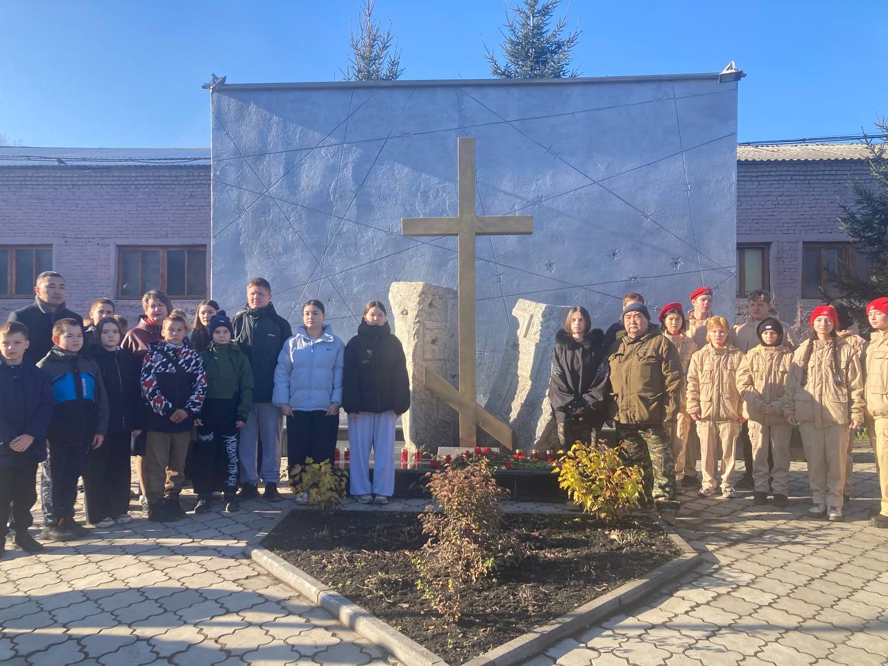 Сегодня жители города собрались на митинг в память о жертвах политических репрессий Сегодня жители города собрались на митинг в память о жертвах политических репрессий