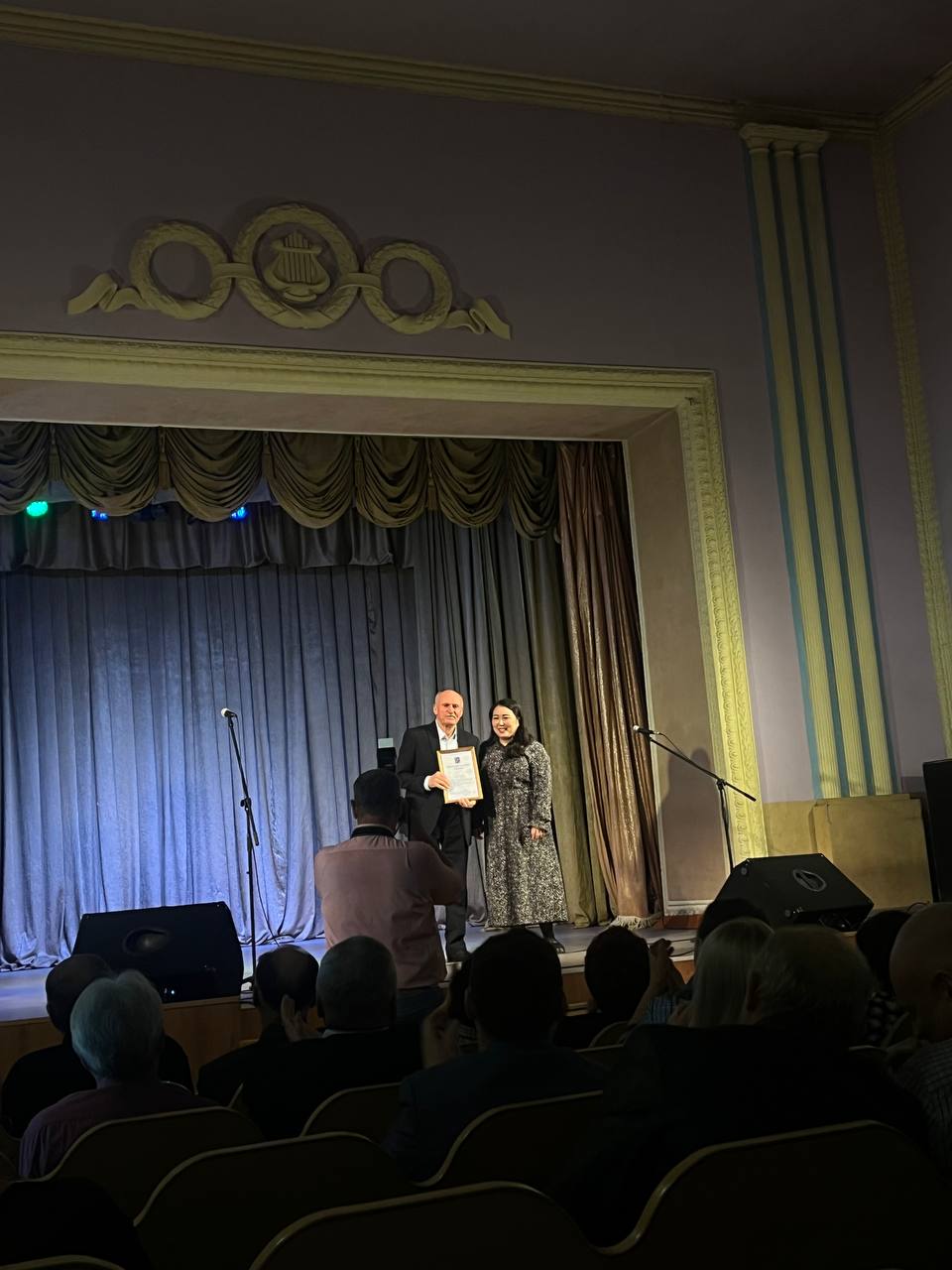 В Городском Доме Культуры состоялся День тренера, который собрал в одном месте талантливых тренеров Горно-Алтайска В Городском Доме Культуры состоялся День тренера, который собрал в одном месте талантливых тренеров Горно-Алтайска