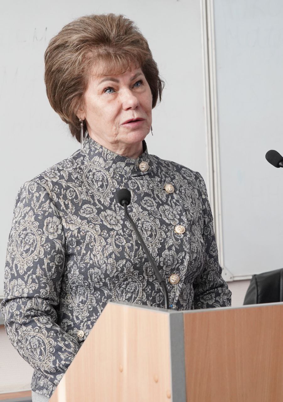 Первый вице-спикер парламента Татьяна Гигель приняла участие во Всероссийской научно-практической конференции «Адаптивная физическая культура и адаптивный спорт: актуальные вопросы и новые тенденции развития», которая... Первый вице-спикер парламента Татьяна Гигель приняла участие во Всероссийской научно-практической конференции «Адаптивная физическая культура и адаптивный спорт: актуальные вопросы и новые тенденции развития», которая...