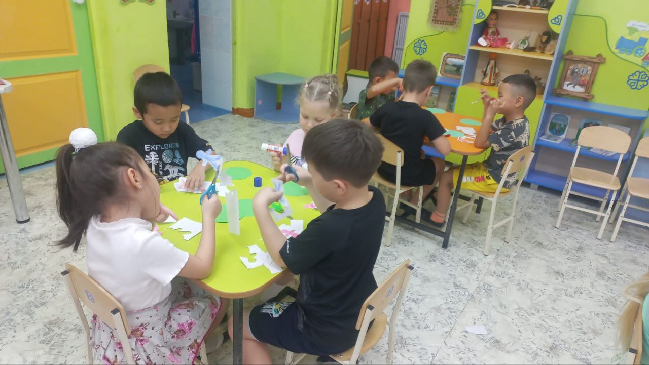 В горно-алтайском детском саду "Айучак" прошли занятия ко Дню народного единства