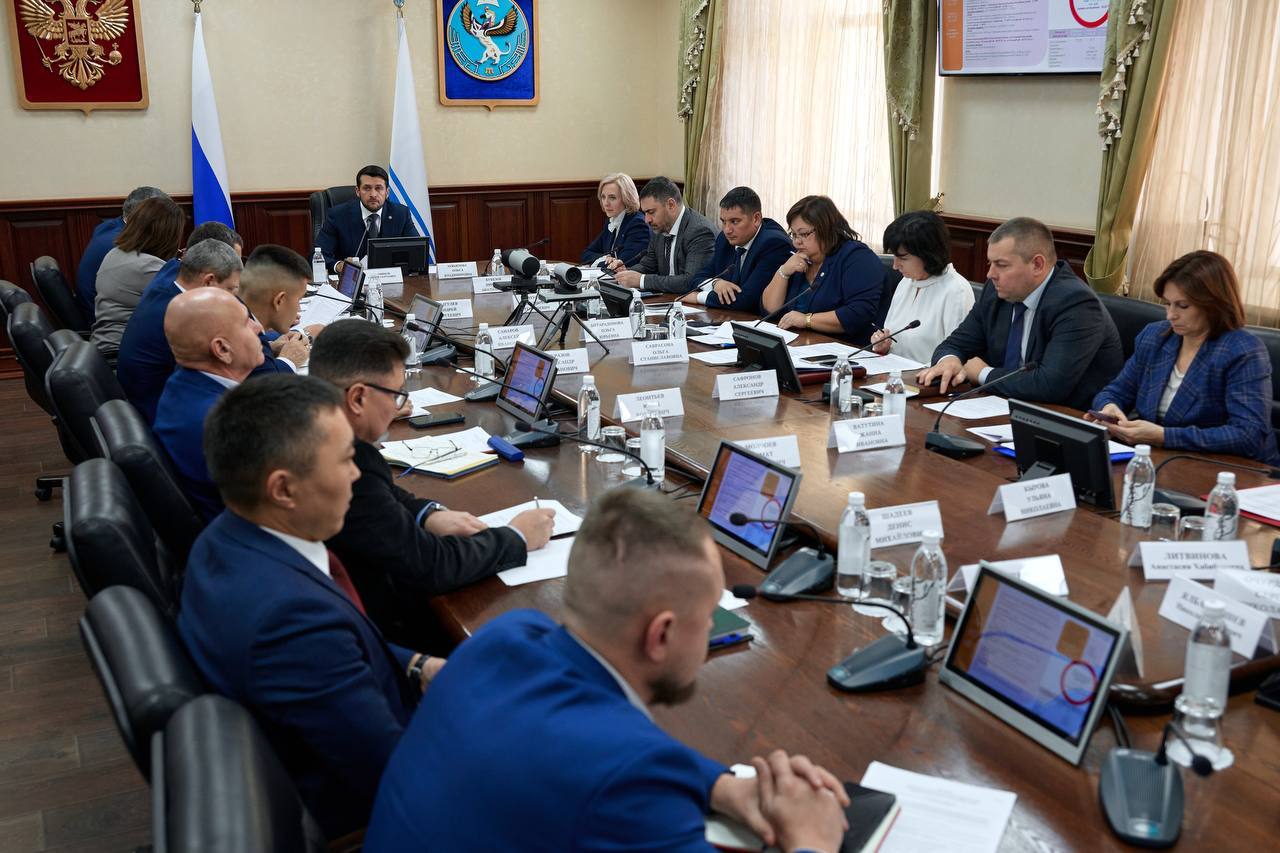 Александр Прокопьев: Сверили часы по ходу реализации государственных программ в Республике Алтай Александр Прокопьев: Сверили часы по ходу реализации государственных программ в Республике Алтай