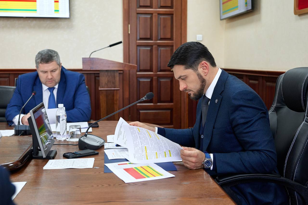 Александр Прокопьев: Сверили часы по ходу реализации государственных программ в Республике Алтай Александр Прокопьев: Сверили часы по ходу реализации государственных программ в Республике Алтай