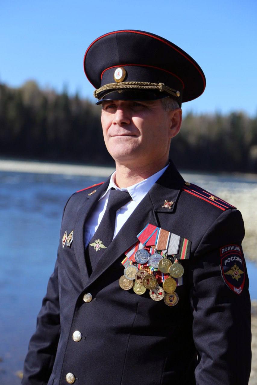 МВД предлагает жителям региона поддержать представителя от Республики Алтай – Ахмеда Кантаева в финале конкурса «Народный участковый»