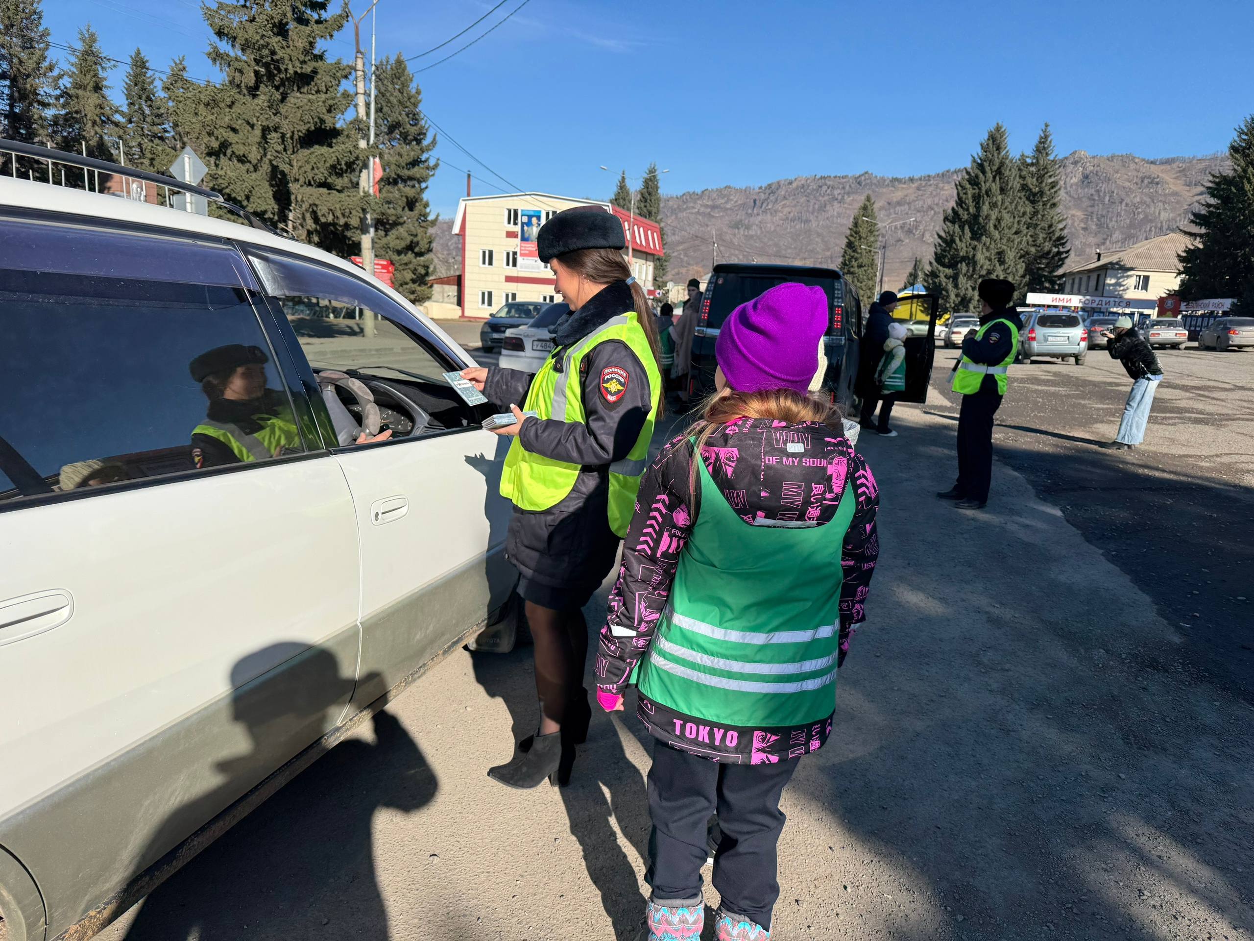 В с. Шебалино прошла профилактическая акция «Выезд на встречную полосу!» В с. Шебалино прошла профилактическая акция «Выезд на встречную полосу!»