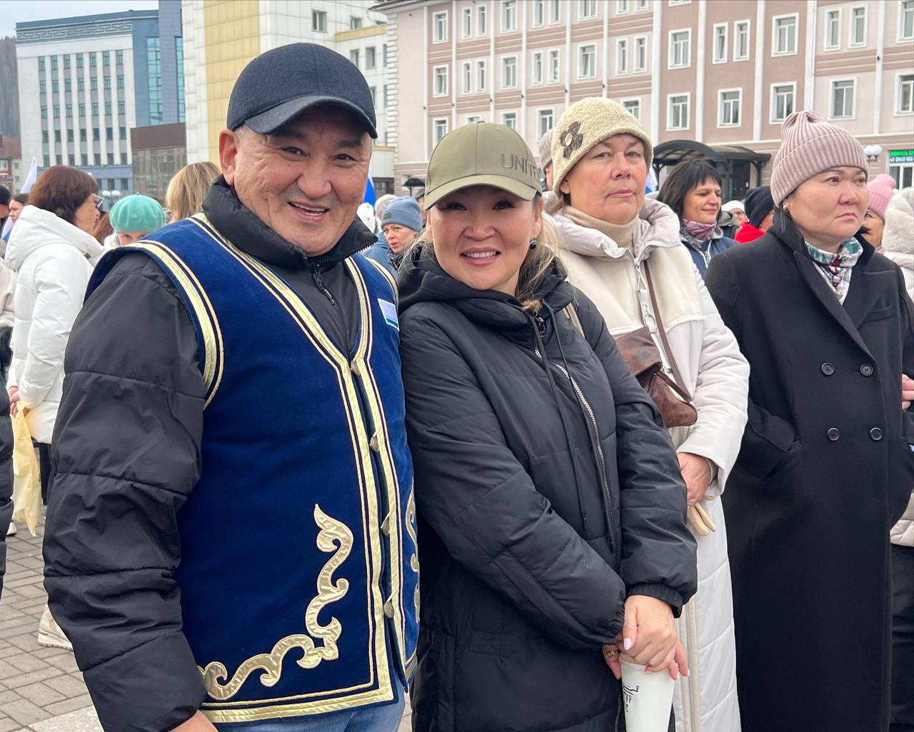 Дорогие земляки, друзья! Кндл jерлештер! Дорогие земляки, друзья! Кндл jерлештер!