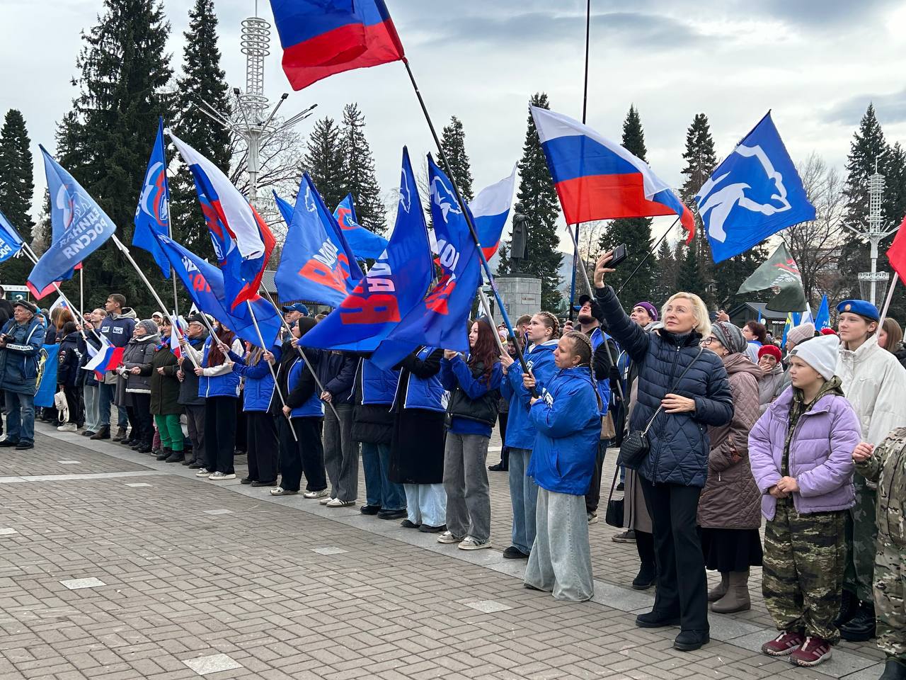 Дорогие земляки, друзья! Кндл jерлештер! Дорогие земляки, друзья! Кндл jерлештер!