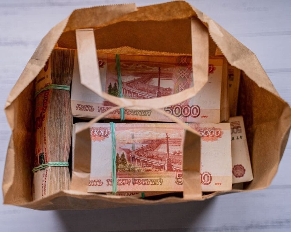 Как банк сам создал миллионные долги: удивительная история судебной практики