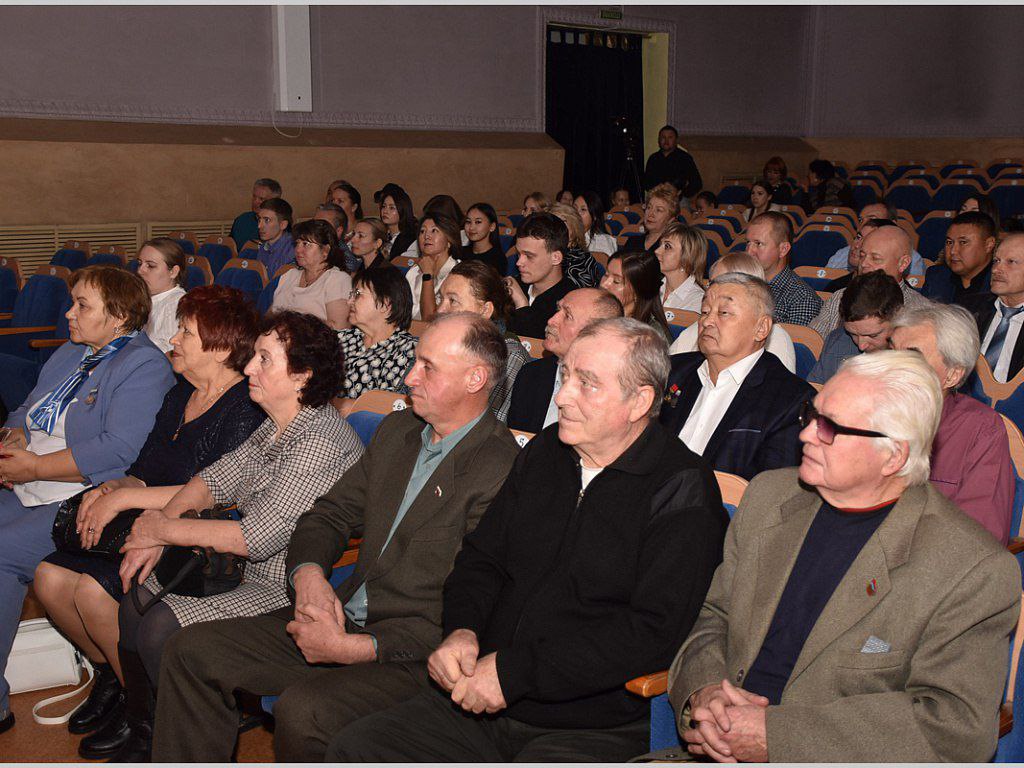 День тренера отметили в Горно-Алтайске День тренера отметили в Горно-Алтайске