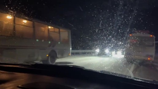 На дорогах лед. Будьте аккуратны