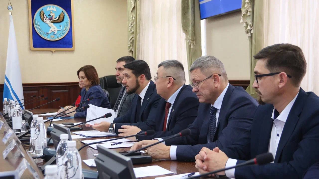 Александр Прокопьев: Республика Алтай поддерживает студенческие отряды Александр Прокопьев: Республика Алтай поддерживает студенческие отряды