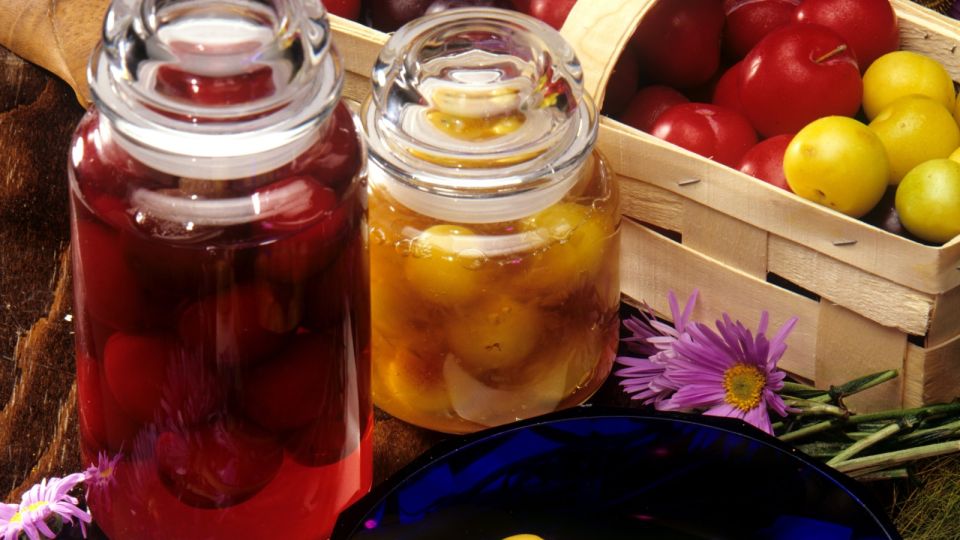 А его дают даже малышам: вот как может навредить обычный компот