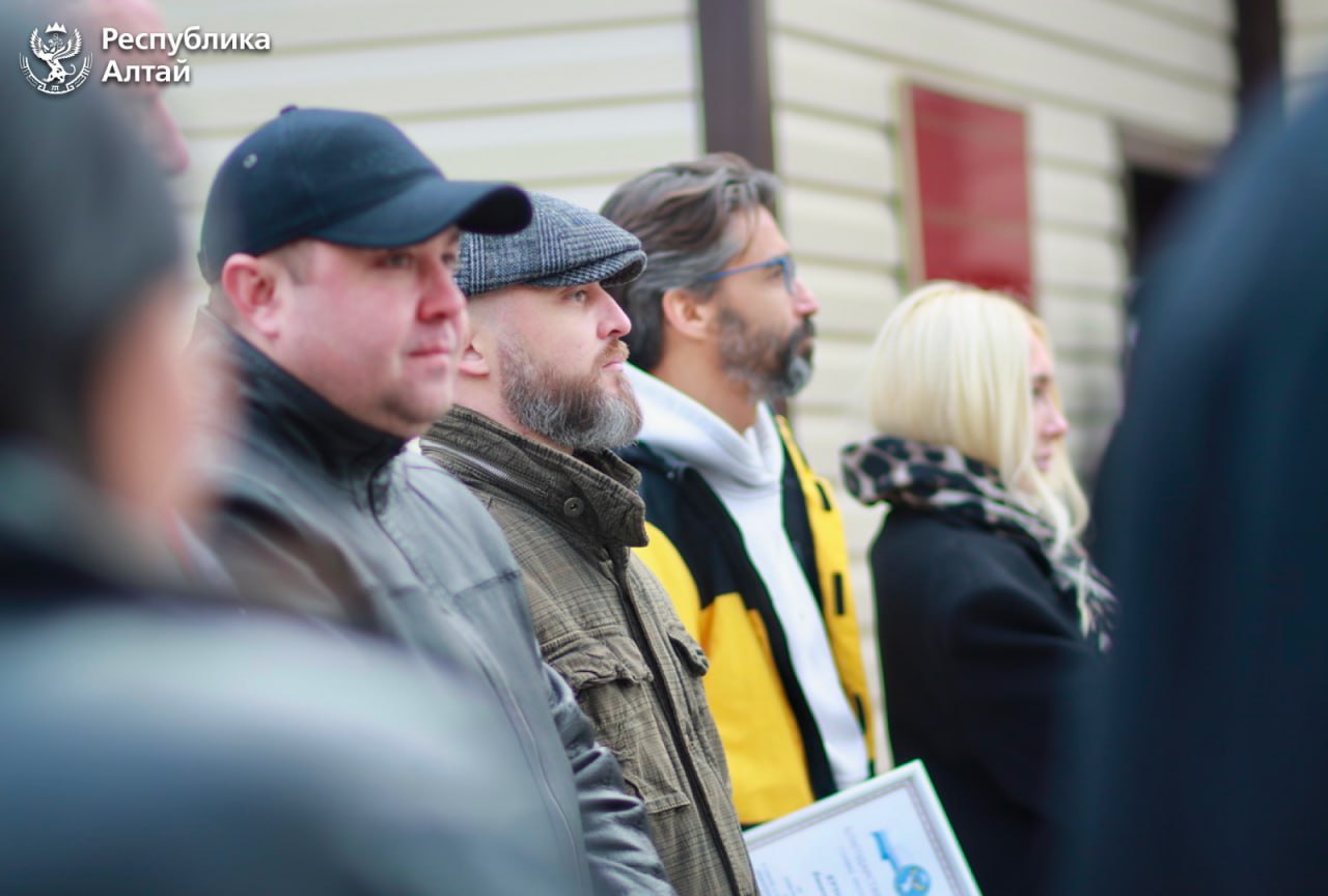 Глава Республики Алтай Андрей Турчак принял участие в открытии детского сада «Медвежонок» в Чемале Глава Республики Алтай Андрей Турчак принял участие в открытии детского сада «Медвежонок» в Чемале