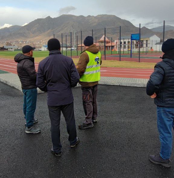 Строительство физкультурного комплекса в Онгудае на контроле депутатов Строительство физкультурного комплекса в Онгудае на контроле депутатов