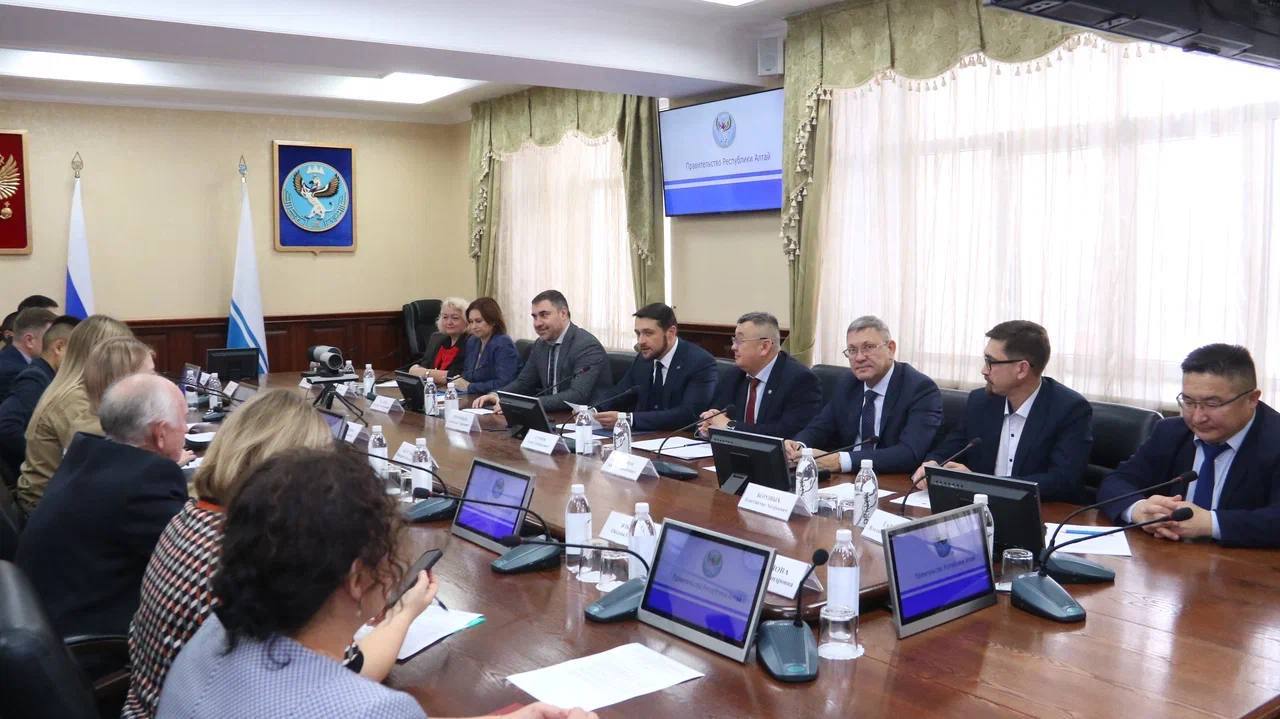 Александр Прокопьев: Республика Алтай поддерживает студенческие отряды Александр Прокопьев: Республика Алтай поддерживает студенческие отряды