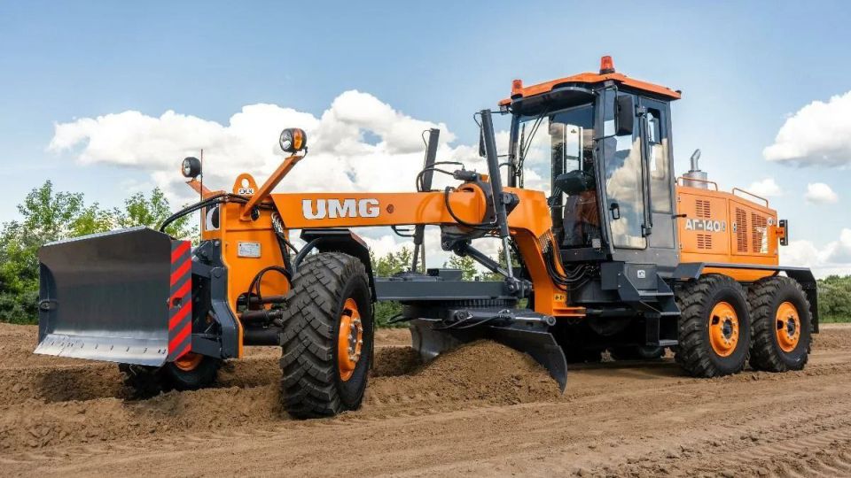 Мэр Ольга Сафронова во время прямого эфира объяснила, почему дорогу по ул. Плодово-Ягодной до сих пор не заасфальтировали, и куда делся ходящий ранее по ней автобус: