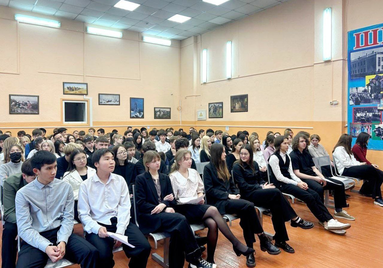 Избирательной комиссией Республики Алтай совместно с членами Молодежной избирательной комиссии Республики Алтай проведены встречи с учащимися 10-х и 11-х классов общеобразовательных учреждений Республики Алтай Избирательной комиссией Республики Алтай совместно с членами Молодежной избирательной комиссии Республики Алтай проведены встречи с учащимися 10-х и 11-х классов общеобразовательных учреждений Республики Алтай