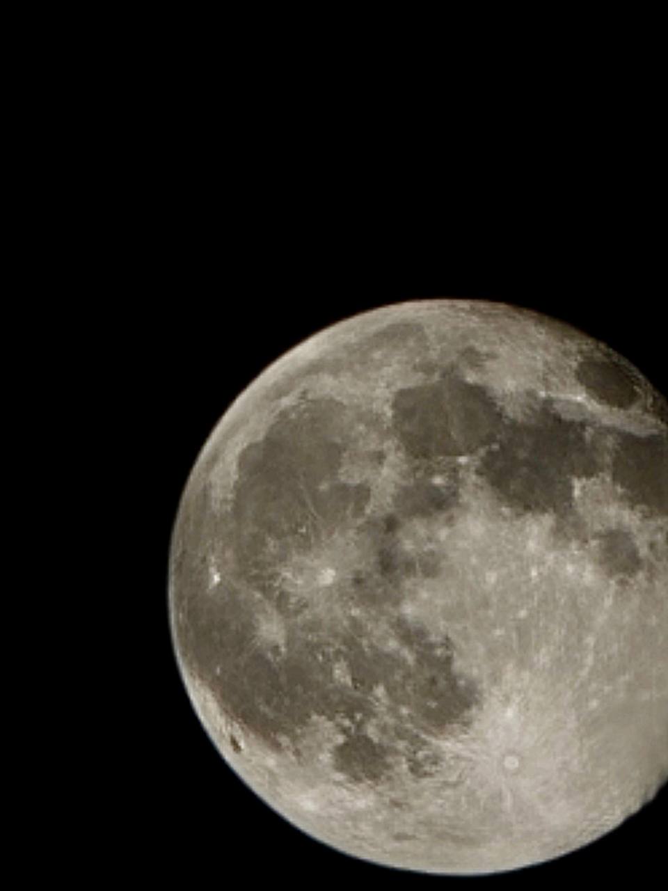 Такая Луна была сегодня ночью Такая Луна была сегодня ночью