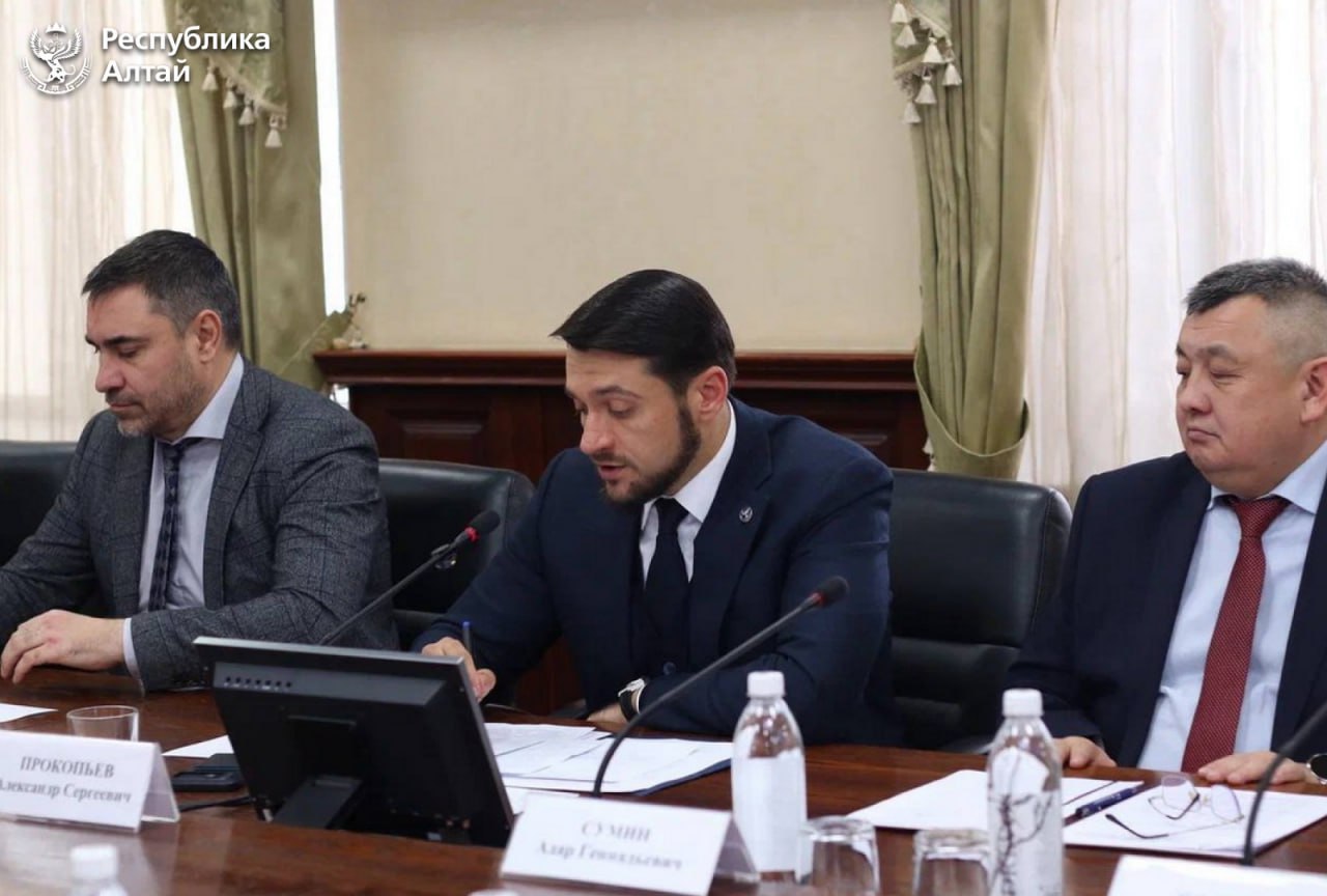 В Горно-Алтайском госуниверситете создадут региональный штаб организации «Российские студенческие отряды» В Горно-Алтайском госуниверситете создадут региональный штаб организации «Российские студенческие отряды»