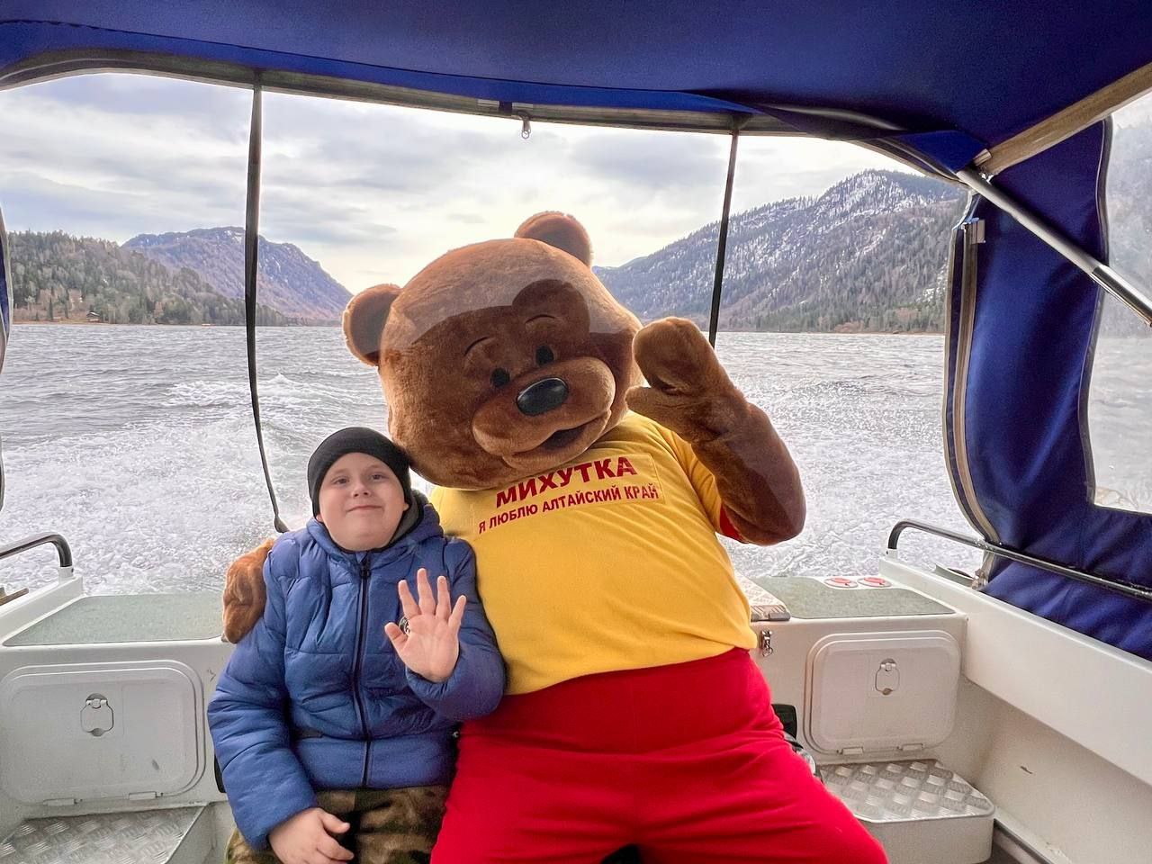 Транспортные полицейские исполнили желание подопечного волонтерского проекта «Михутка» Транспортные полицейские исполнили желание подопечного волонтерского проекта «Михутка»