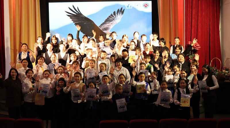 В Республике Алтай успешно прошел второй детский экологический фестиваль «Хранители орлов», объединивший более 150 школьников, педагогов и экспертов в области охраны природы В Республике Алтай успешно прошел второй детский экологический фестиваль «Хранители орлов», объединивший более 150 школьников, педагогов и экспертов в области охраны природы