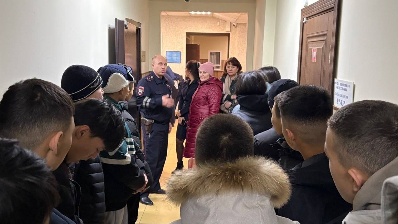 Студенты спортивного колледжа познакомились с работой Госавтоинспекции Республики Алтай Студенты спортивного колледжа познакомились с работой Госавтоинспекции Республики Алтай