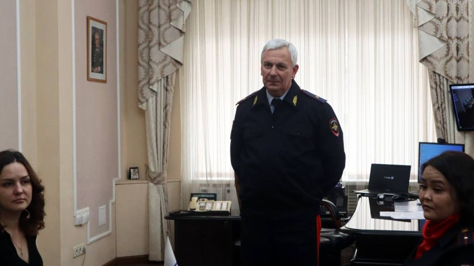 В МВД по Республике Алтай наградили победителей регионального этапа конкурса «Мои родители работают в полиции»