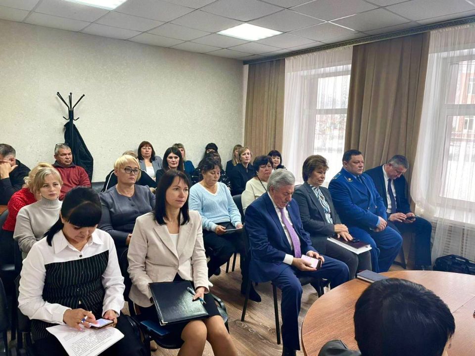 Прокурор Чойского района принял участие в очередной сессии Совета депутатов муниципального образования «Чойский район»